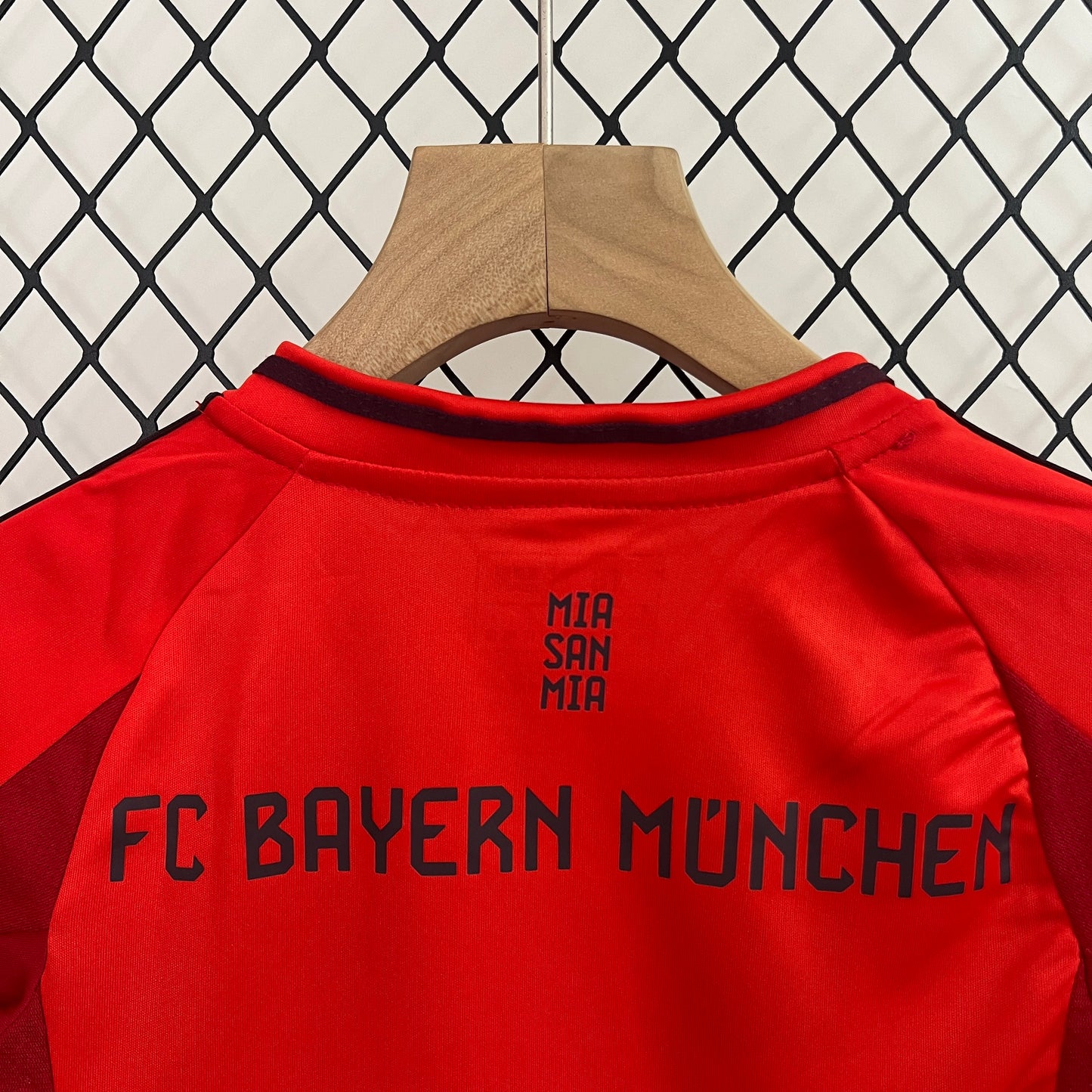 Bayern de Múnich 24-25 Local (Niño)