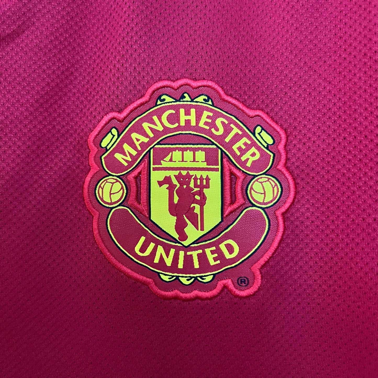 Retro Manchester United 11-12 Local