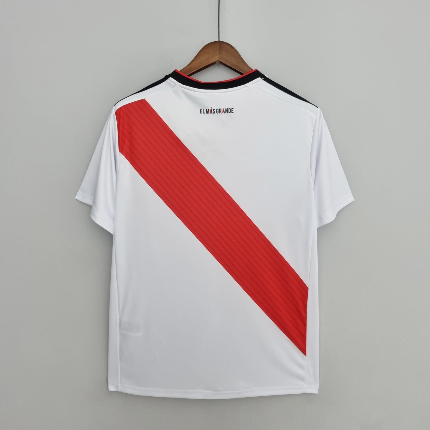 Retro River Plate 18-19 Local